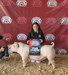 Faith Gonclaves
FFA Champion AOB
Chowchilla Madera Fair